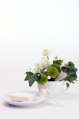 石鹸とフラワーアレンジ