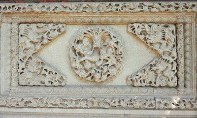 龙及龙纹石刻浮雕