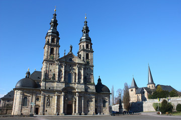 Fototapeta na wymiar Fulda Katedra i Kościół św Michała