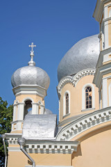 Fototapeta na wymiar Donaukreuzfahrt: Orthodoxe Kirche in der Ukraine (Vilkovo)