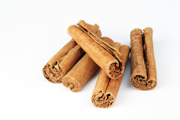 cannella (Cinnammomum)