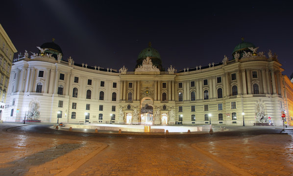 Imperial Palace at night - Vienna, Austria