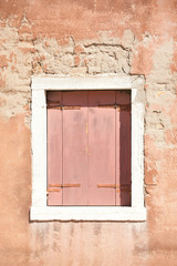 Fototapeta na wymiar window in venice