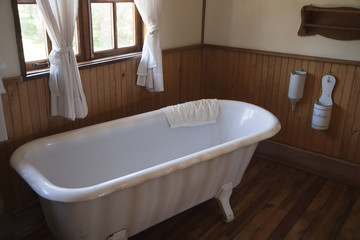 Naklejka na ściany i meble Vintage bathtub