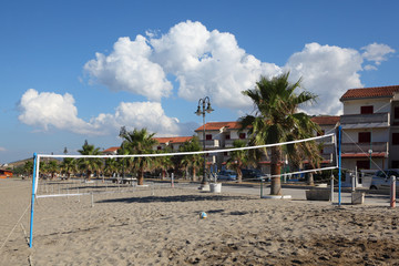 volleyball net, volleyball on beach