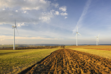 Landscape with wind turbines in Cadenbronn