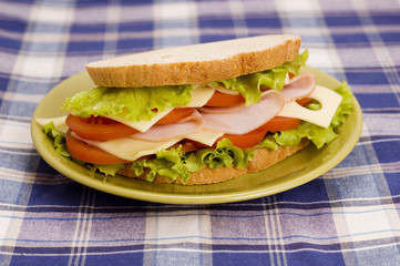 sandwich with ham