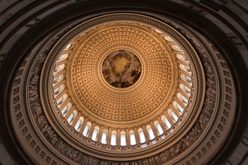 The dome inside of US Capitol - obrazy, fototapety, plakaty