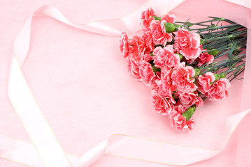 ピンクのカーネーションの花束