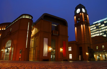 miasto nocą © GKor