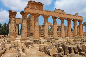 Fototapeta na wymiar Świątynia Zeusa w Cyreny - Libia