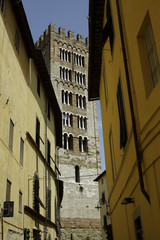 Lucca, torre della chiesa di San Frediano