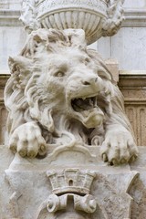Paris - lion from the fountain