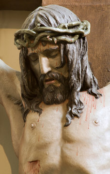 Jesus on the cross - carwing