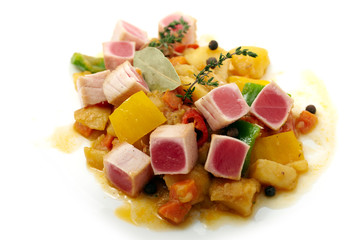 tuna with sauteed vegetables