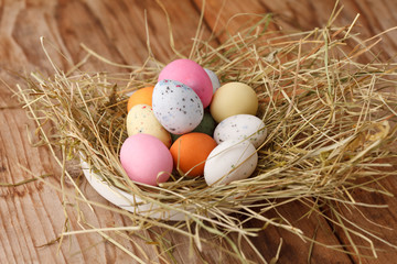 Naklejka na ściany i meble Easter eggs in a bird's nest