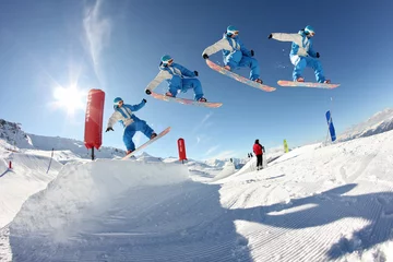 Verduisterende gordijnen Wintersport Saut snowboard  © philippe Devanne