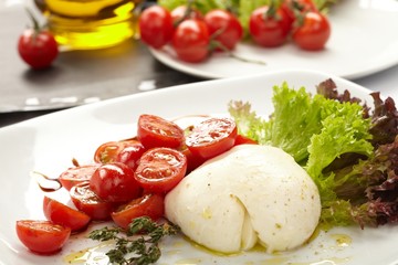 tomatoes with mozzarella