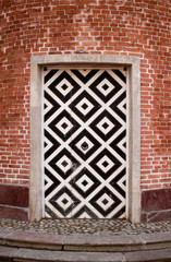 Black and white geometrical pattern door