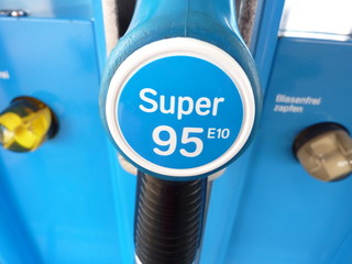 super e 10