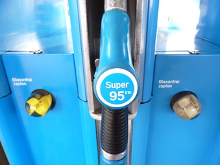 super e10