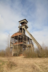 Fototapeta na wymiar Przemysłowe ruiny