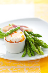 Asparagus ,egg and  ham