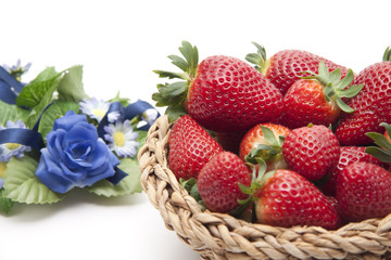 Erdbeeren im Korb