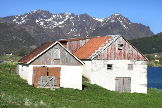 Lofoten barn and hayloft