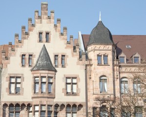 Fototapeta na wymiar Zabytkowa fasada budynku