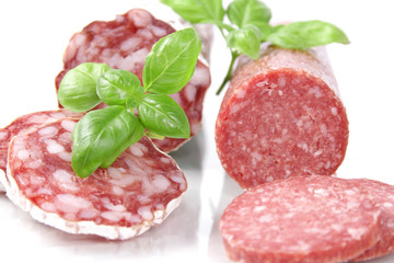 verschiedene salamisorten