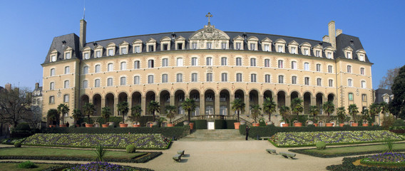 Fototapeta na wymiar palais saint georges