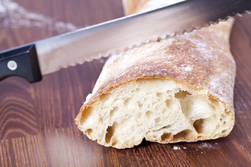 Brot und Brotmesser