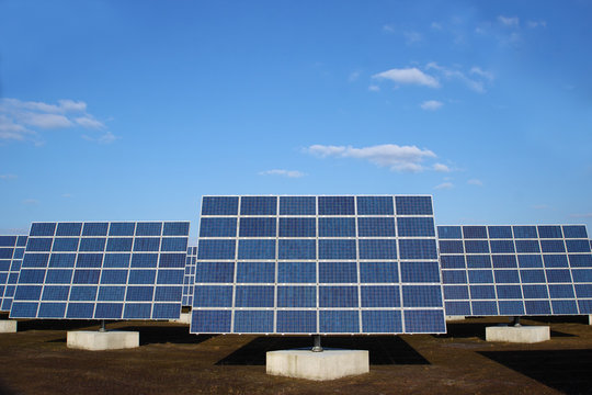 erneuerbare Energie Solarpark photovoltaik
