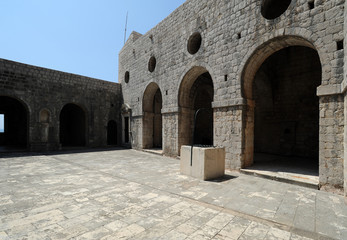 Fototapeta na wymiar Forteresse Saint Laurent à Dubrovnik