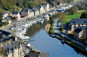 Le petit village de Dinan
