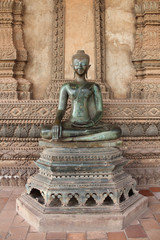 Fototapeta na wymiar Ancient bronze Buddha statues