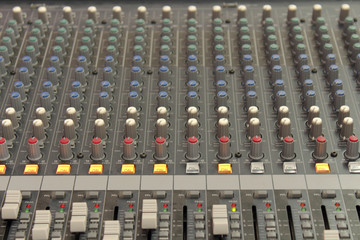 Sound amplifier system