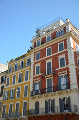 Fototapeta na wymiar Yellow and red building in Rome