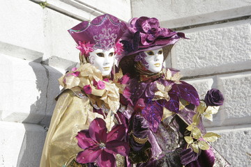 Fototapeta na wymiar Karnawał w Wenecji - Fioletowy