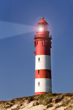 Leuchtturm in der D&auml;mmerung