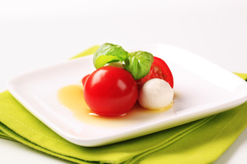 Baby mozzarella and tomatoes