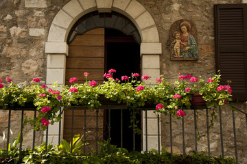Fototapeta na wymiar Torri del Benaco, Old Street