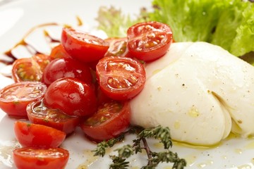 tomatoes with mozzarella