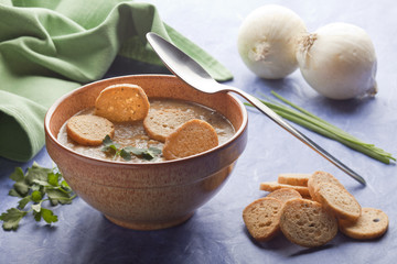Hot or cold creamy soup made of legumes.