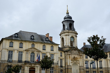 Fototapeta na wymiar L'Hôtel de ville de Rennes