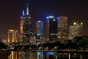 Fototapeta na wymiar Melbourne by night