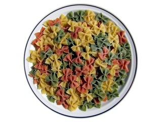 Plat de farfalles nature,tomates,épinards