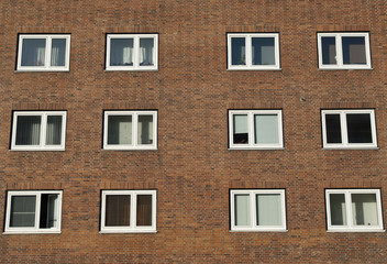 Fassade eines Wohngebäudes in Kiel, Deutschland