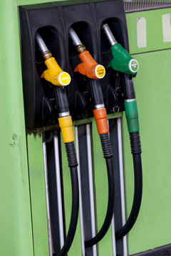 pompa di benzina